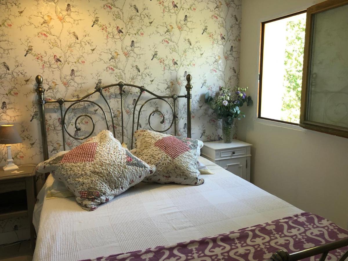 Crazy Foxy Retreats Bed & Breakfast Fox-Amphoux Exterior photo